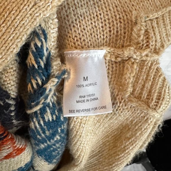 Romeo & Juliet Couture Women's Tan Turtle Neck Sweater, Medium, Pre-owned - Picture 6 of 6